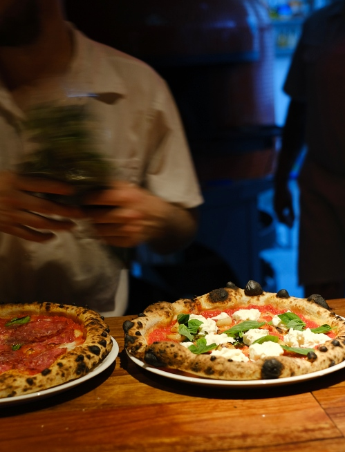 Quán Dimitri's Pizza có đầu bếp người Ý, ở Darlinghurst, Sydney
