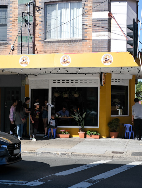Cửa hàng Bánh Cuốn Bà Oanh, tại Marrickville Sydney