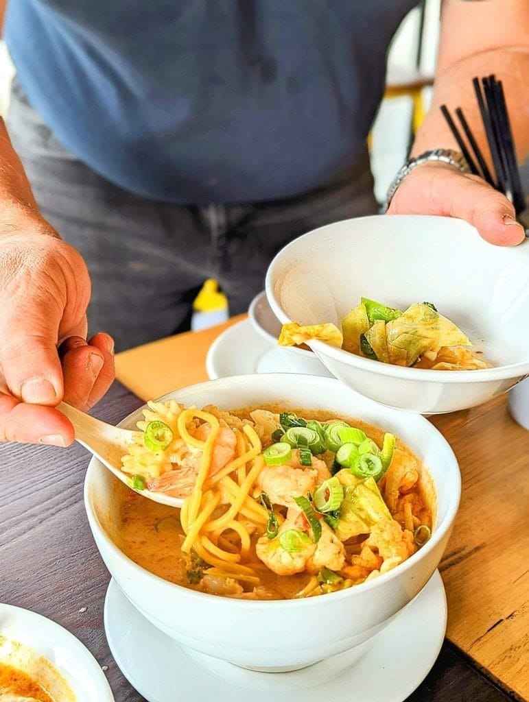 Đánh giá chi tiết quán Small Asian Cafe ở Ocean Keys
